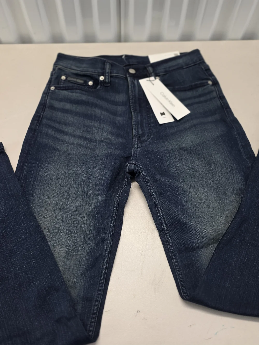 Calvin Klein Straight Leg Jeans Women's Size 30x32 NWT - Picture 1 of 8